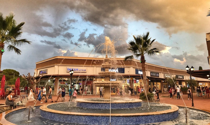 Kuşadası AVM