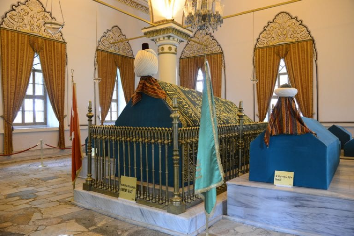 Osman Gazi ve Orhan Gazi Anıt Mezarları
