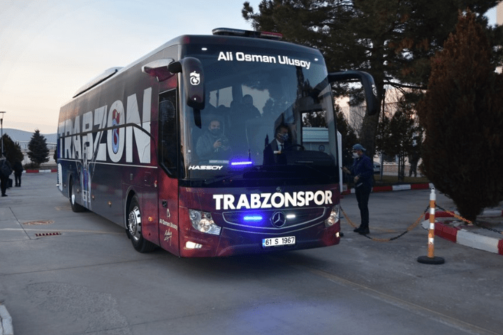 trabzonspor futbol takım otobüsü