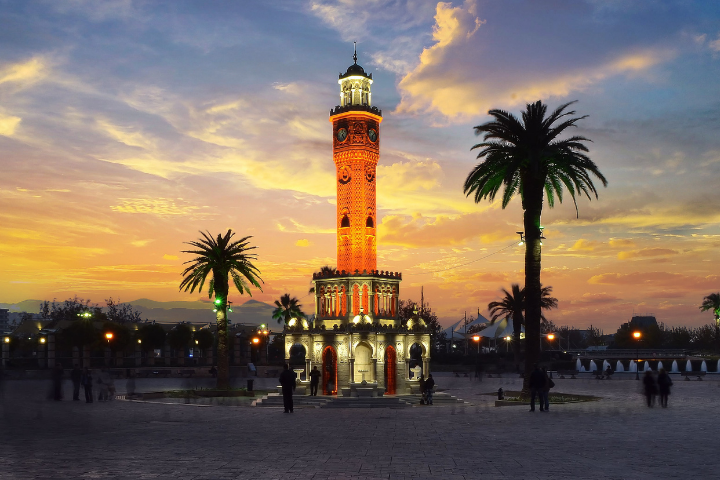 İzmir Saat Kulesi