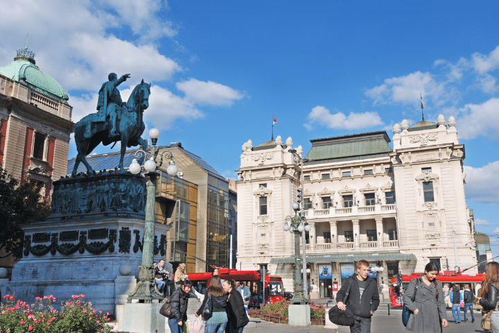 belgrad cumhuriyet meydanı
