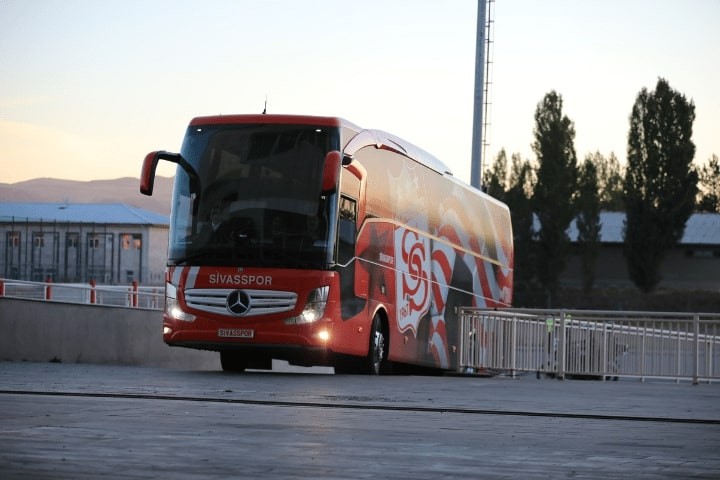 EMS Yapı Sivasspor takım otobüsü