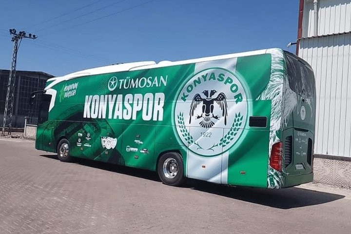 Tümosan Konyaspor takım otobüsü
